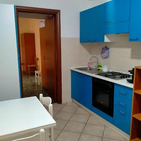 James House Green Apartment *